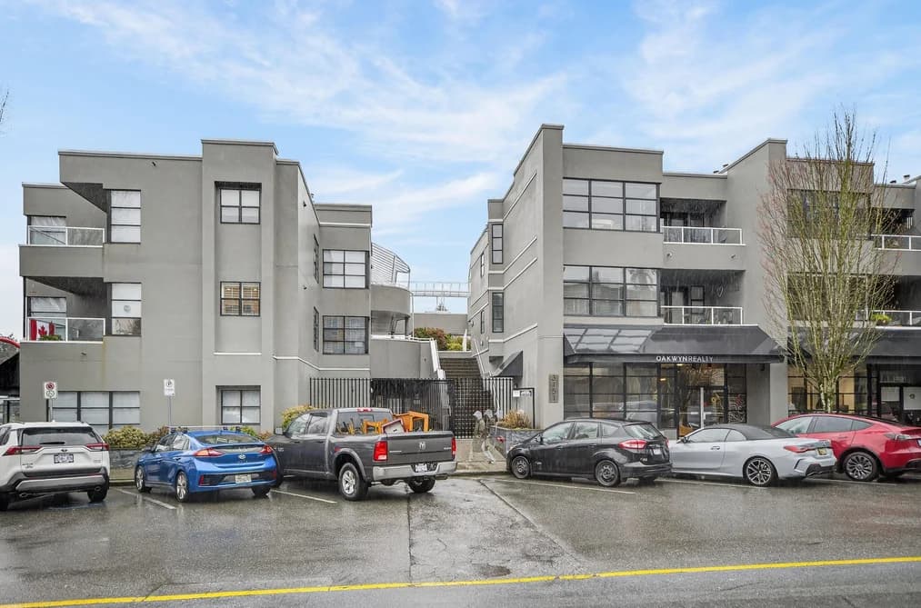 204 3151 WOODBINE DRIVE, North Vancouver, BC — Residential for Sale - Main Photo