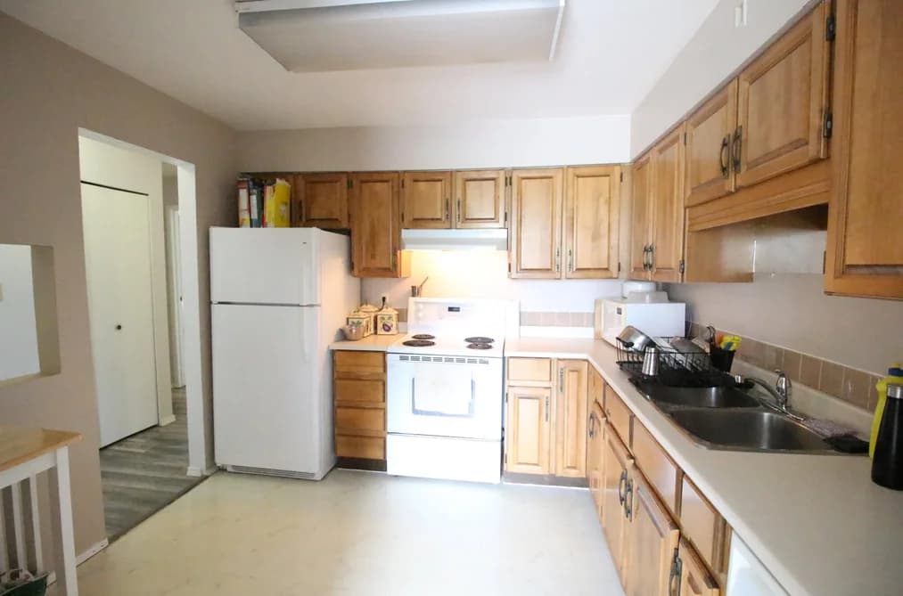 204 32025 TIMS AVENUE, Abbotsford, BC — Residential for Sale - Photo 2
