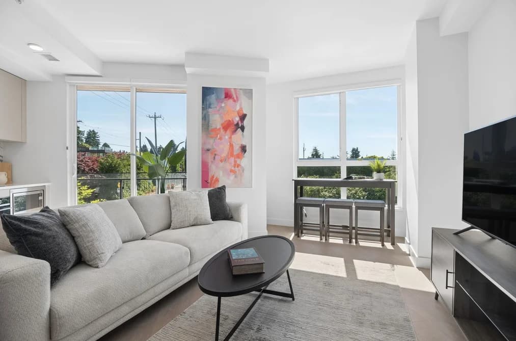 204 333 ST. DAVIDS AVENUE, North Vancouver, BC — Residential for Sale - Photo 2
