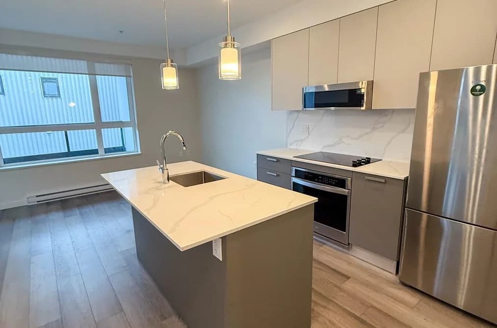 204 3588 HULL STREET, Vancouver BC V5N 4R9 - Photo 1