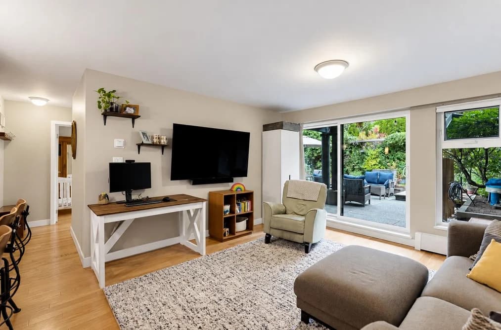 204 7377 SALISBURY AVENUE, Burnaby, BC — Residential for Sale - Main Photo