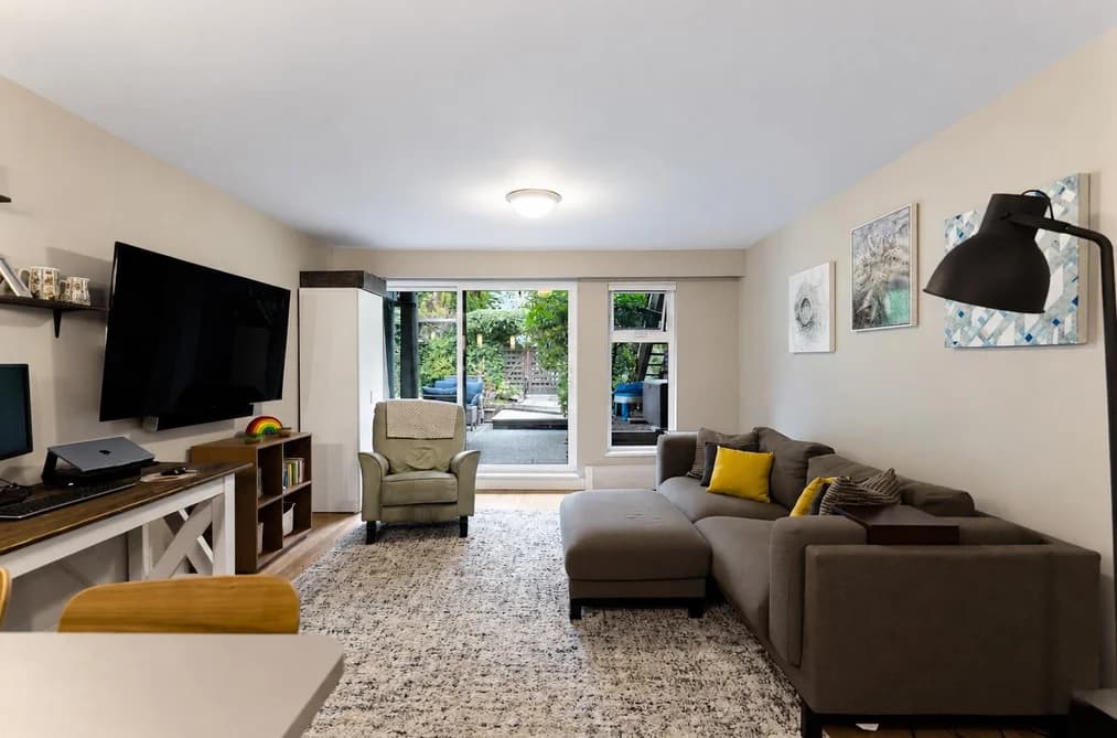 204 7377 SALISBURY AVENUE, Burnaby, BC — Residential for Sale - Photo 2