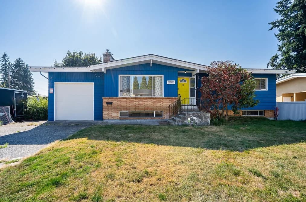 2049 LYNDEN STREET, Abbotsford, BC — Residential for Sale - Main Photo