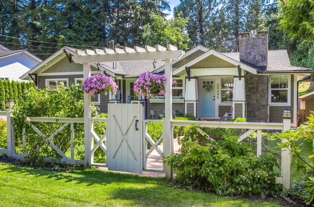 20492 43 AVENUE, Langley, BC — Residential for Sale - Photo 2