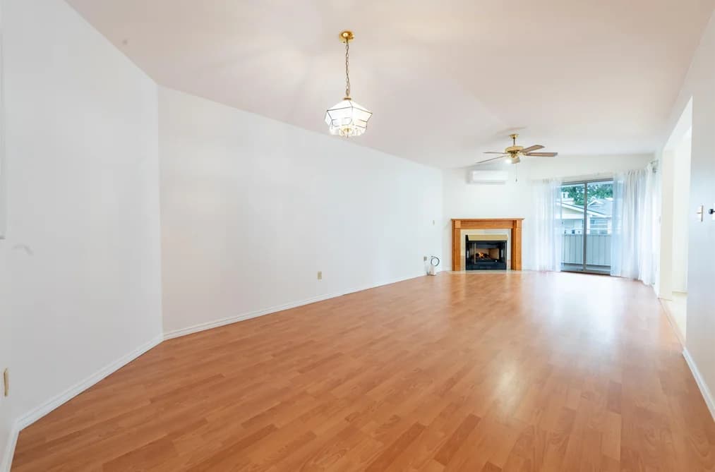205 10584 153 STREET, Surrey, BC — Residential for Sale - Photo 2