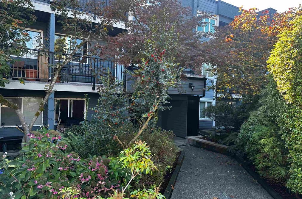 205 1122 KING ALBERT AVENUE, Coquitlam, BC — Residential for Sale - Main Photo