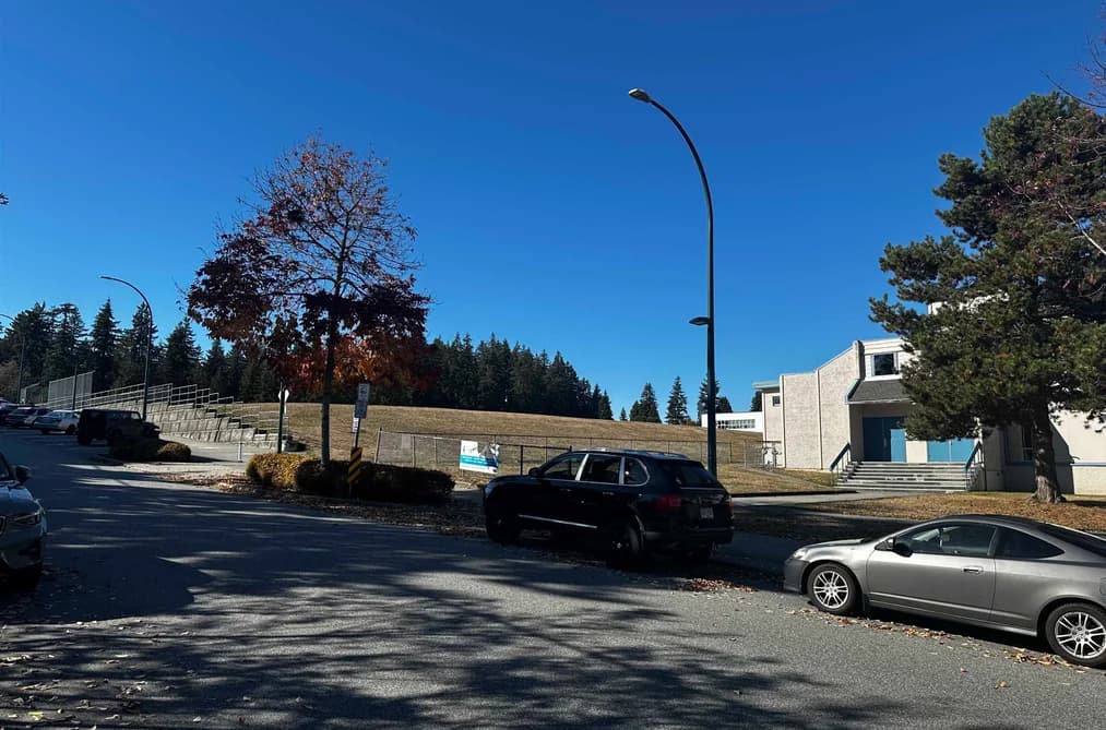 205 1122 KING ALBERT AVENUE, Coquitlam, BC — Residential for Sale - Photo 2