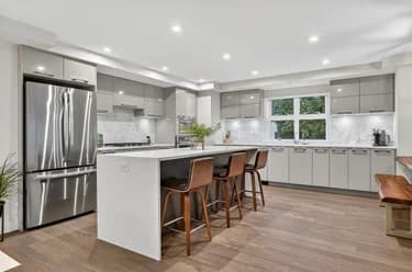 Condo for sale at 205 1160 Oxford Street Surrey British Columbia - MLS: R3126659