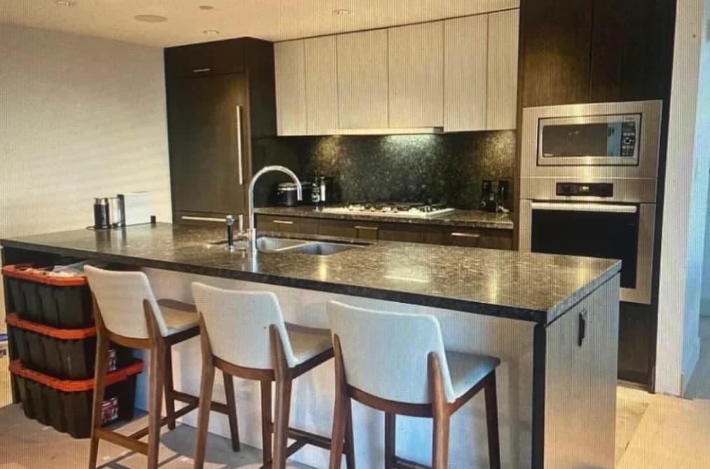 205 120 E 4TH STREET, North Vancouver, BC — Residential for Sale - Photo 2