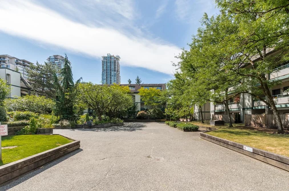 205 1200 PACIFIC STREET, Coquitlam, BC — Residential for Sale - Photo 2