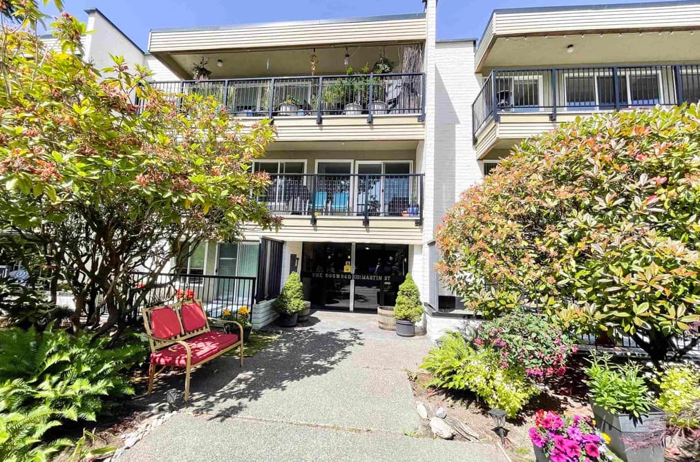 205 1351 MARTIN STREET, White Rock, BC — Residential for Sale - Photo 2