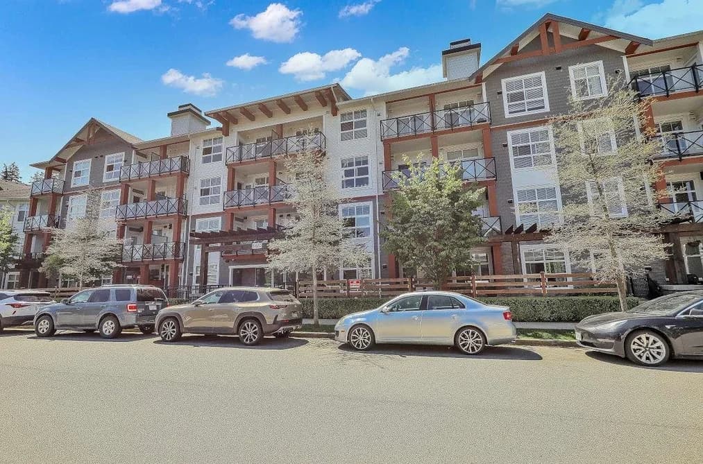 205 14550 WINTER CRESCENT, Surrey, BC — Residential for Sale - Photo 2