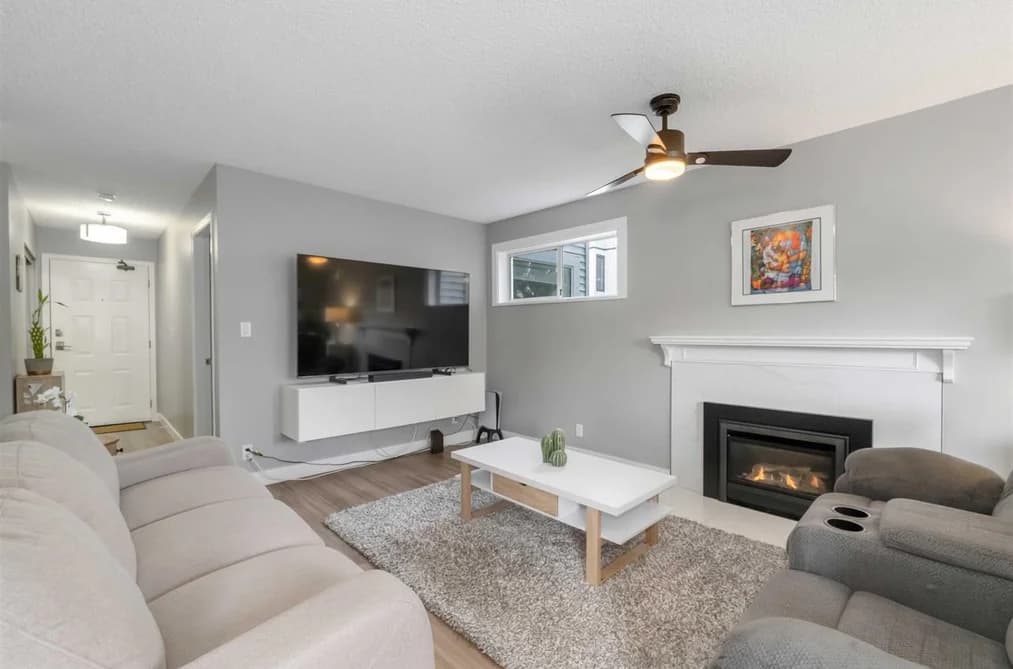 205 1473 BLACKWOOD STREET, White Rock, BC — Residential for Sale - Photo 2
