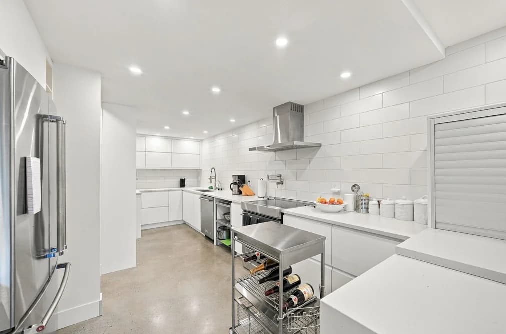 205 - 1477 Fountain Way, Vancouver, BC - MLS: R3179308 - Photo 2 205 - 1477 Fountain Way, Vancouver, BC - MLS: R3179308 - Photo 2
