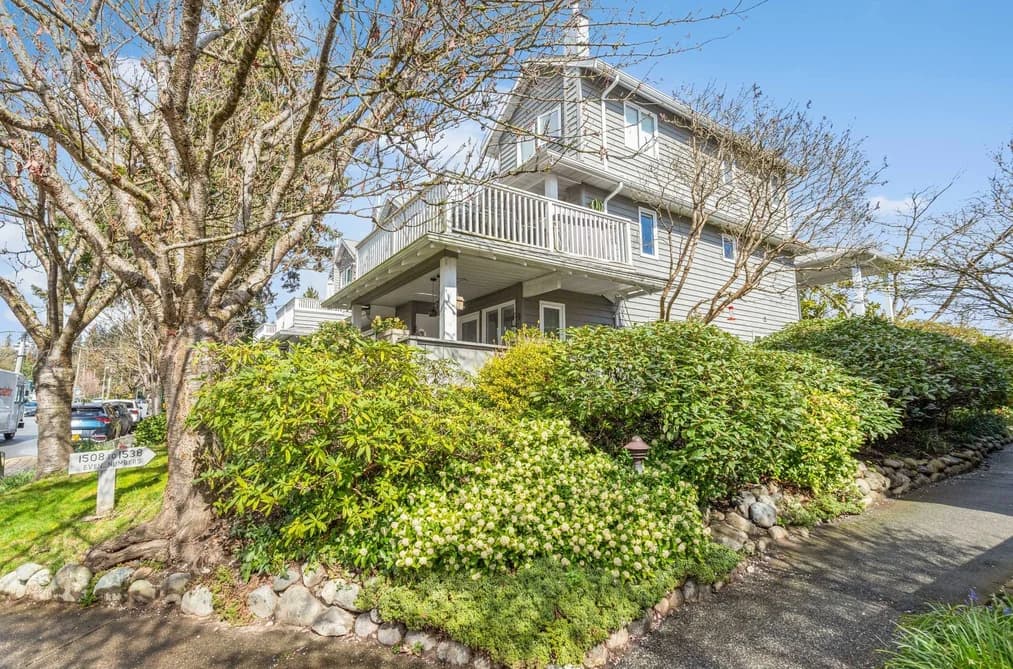 205 1518 BOWSER AVENUE, North Vancouver, BC — Residential for Sale - Main Photo
