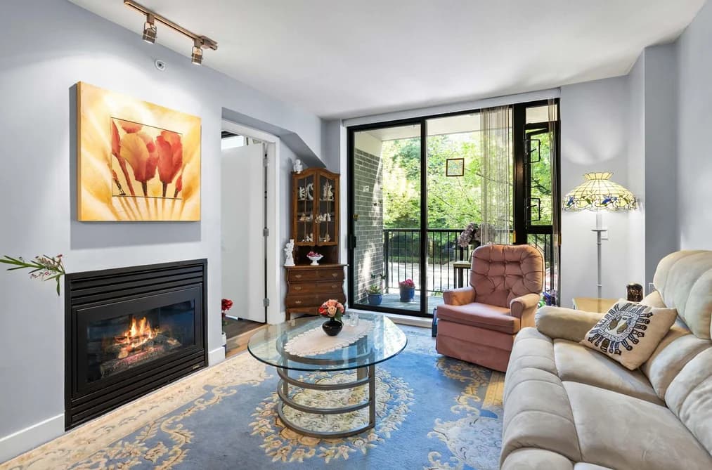 205 175 W 1ST STREET, North Vancouver, BC — Residential for Sale - Photo 2