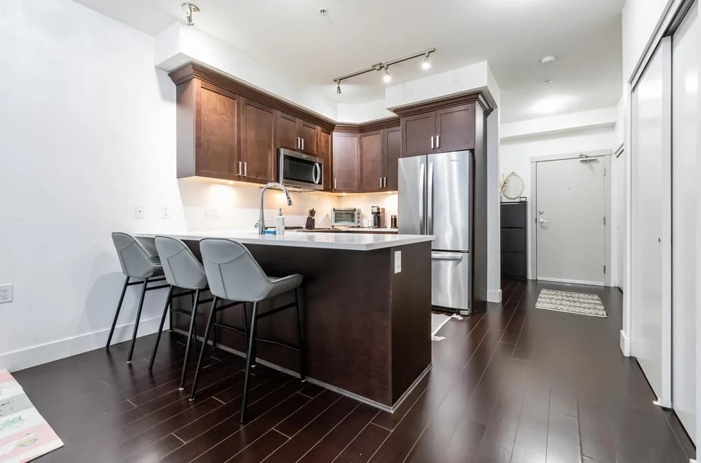 205 2436 KELLY AVENUE, Port Coquitlam, BC — Residential for Sale - Photo 2
