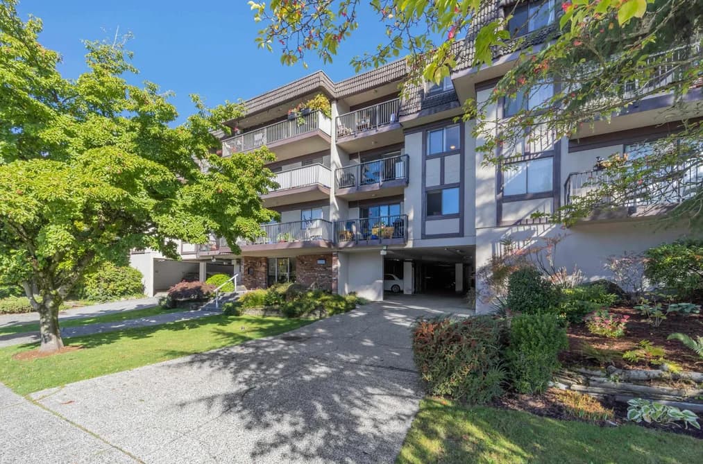 205 252 W 2ND STREET, North Vancouver, BC — Residential for Sale - Main Photo