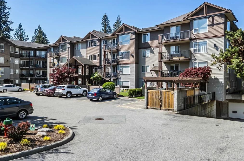 205 2581 LANGDON STREET, Abbotsford, BC — Residential for Sale - Photo 2