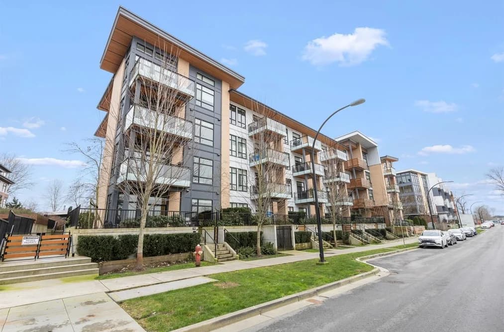 205 300 SALTER STREET, New Westminster, BC — Residential for Sale - Photo 2