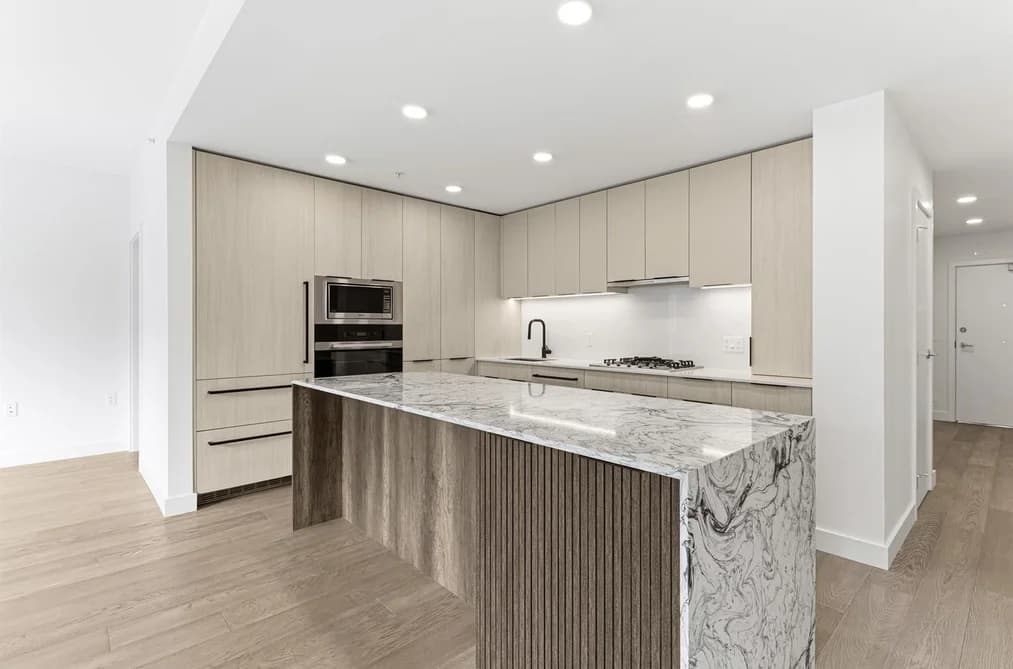 205 3590 W 39TH AVENUE, Vancouver, BC — Residential for Sale - Main Photo