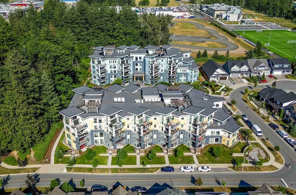 205 5384 TYEE LANE, Chilliwack, BC — Residential for Sale - Photo 2