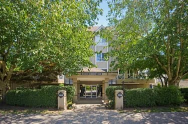 Condo for sale at 205 5568 201a Street Langley British Columbia - MLS: R3142804