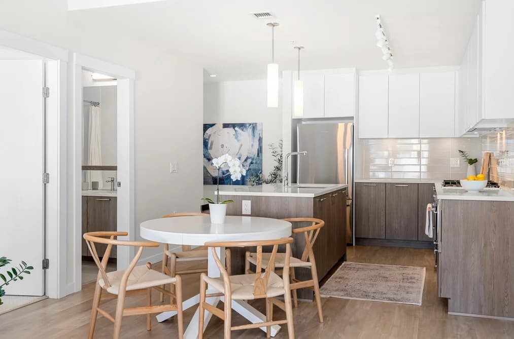 205 615 E 3RD STREET, North Vancouver, BC — Residential for Sale - Main Photo