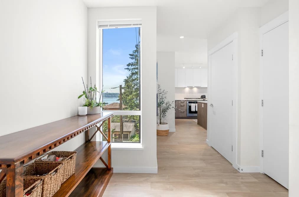 205 615 E 3RD STREET, North Vancouver, BC — Residential for Sale - Photo 2