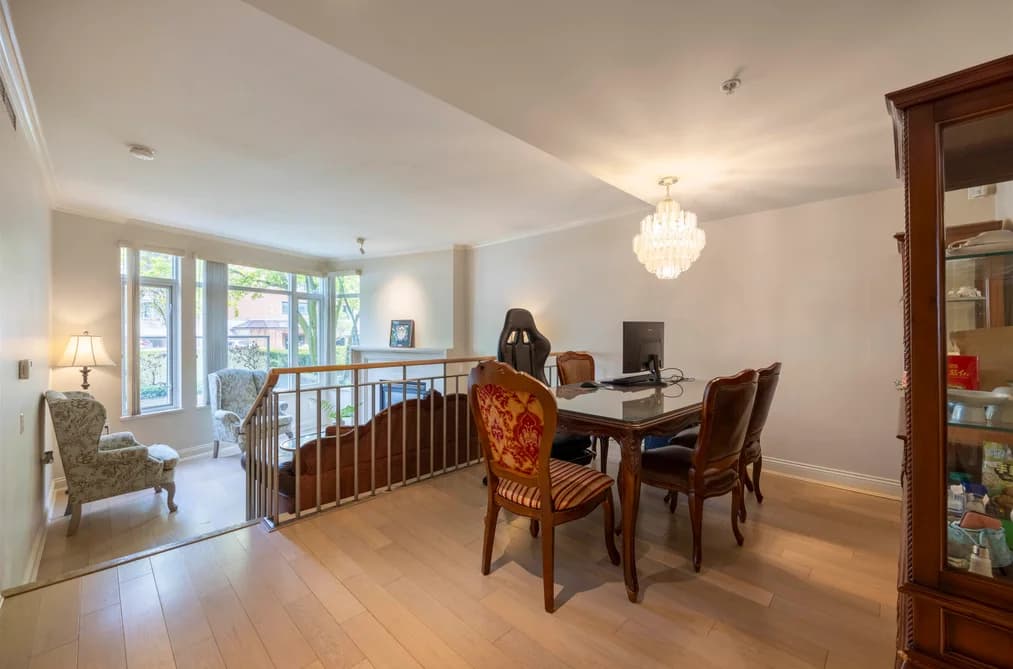205 638 W 45TH AVENUE, Vancouver, BC — Residential for Sale - Photo 2