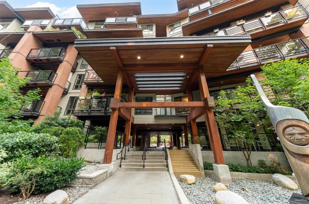 205 733 W 3RD STREET, North Vancouver, BC — Residential for Sale - Photo 2