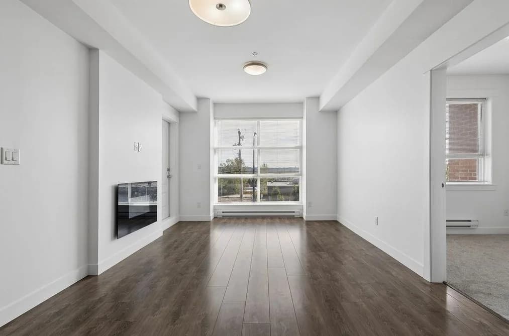 205 827 RODERICK AVENUE, Coquitlam, BC — Residential for Sale - Photo 2