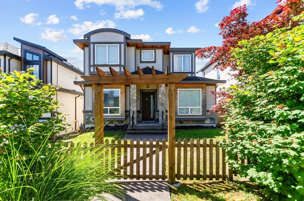 20546 70 AVENUE, Langley, BC — Residential for Sale - Photo 2