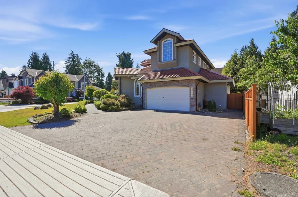 20560 46A AVENUE, Langley, BC — Residential for Sale - Photo 2