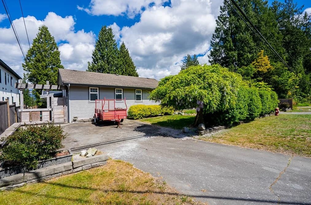 20571 46A AVENUE, Langley, BC — Residential for Sale - Photo 2