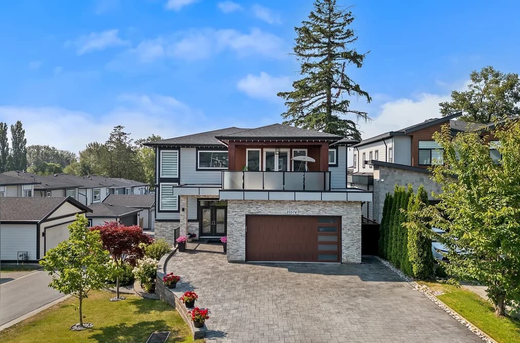 20574 71 AVENUE, Langley, BC — Residential for Sale - Main Photo