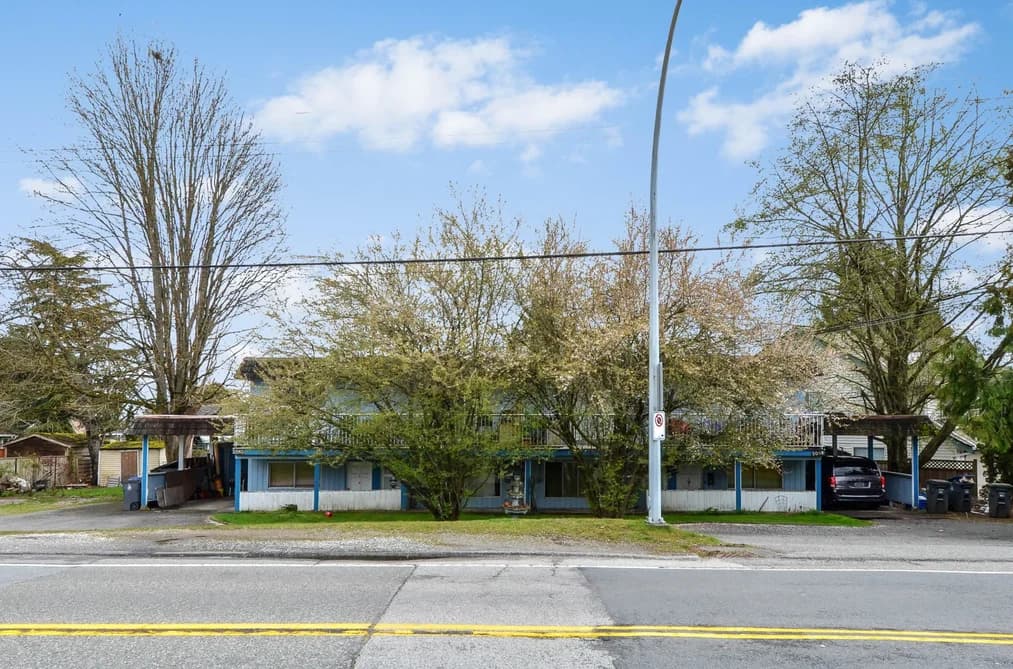 2058-2060 156 STREET, Surrey, BC — Residential Income for Sale - Main Photo