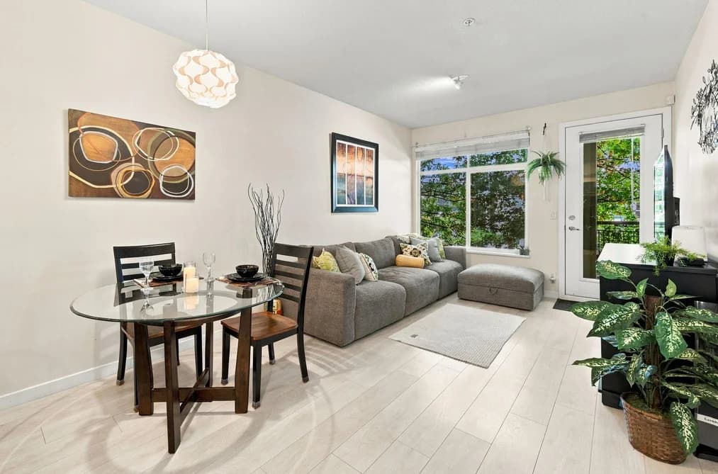 206 10499 UNIVERSITY DRIVE, Surrey, BC — Residential for Sale - Main Photo