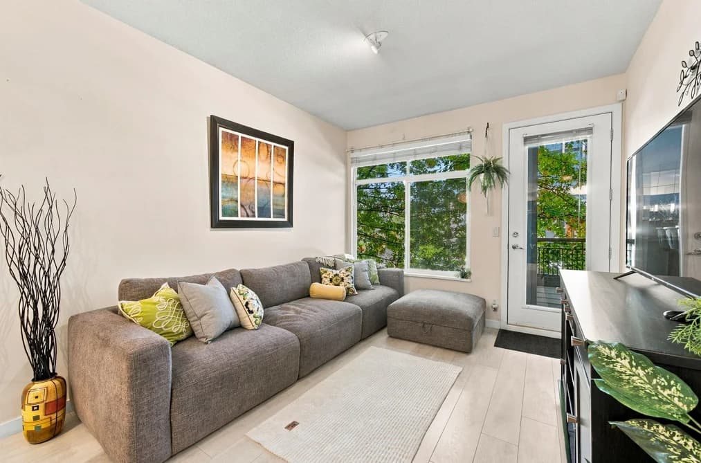 206 10499 UNIVERSITY DRIVE, Surrey, BC — Residential for Sale - Photo 2