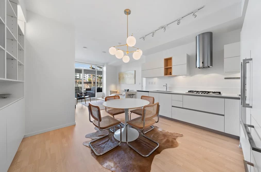 206 133 E 8TH AVENUE, Vancouver, BC — Residential for Sale - Photo 2