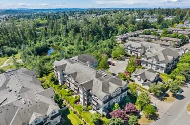 Condo for sale at 206 19340 65 Avenue Surrey British Columbia - MLS: R3138686