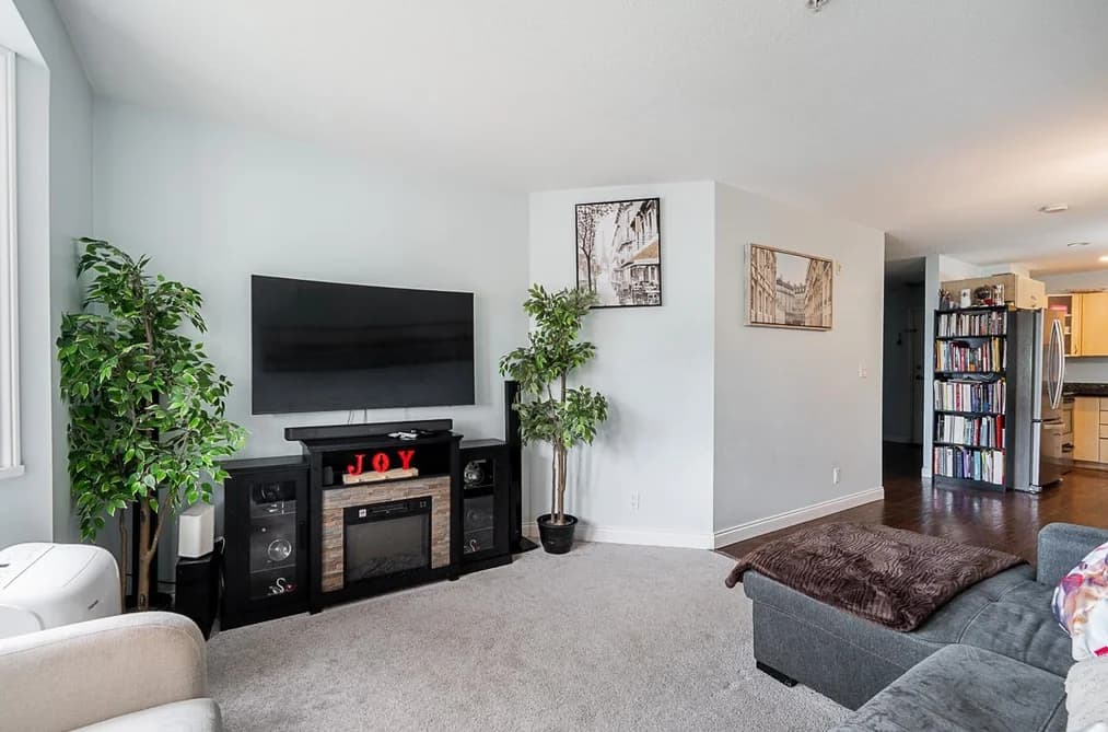 206 19774 56 AVENUE, Langley, BC — Residential for Sale - Main Photo