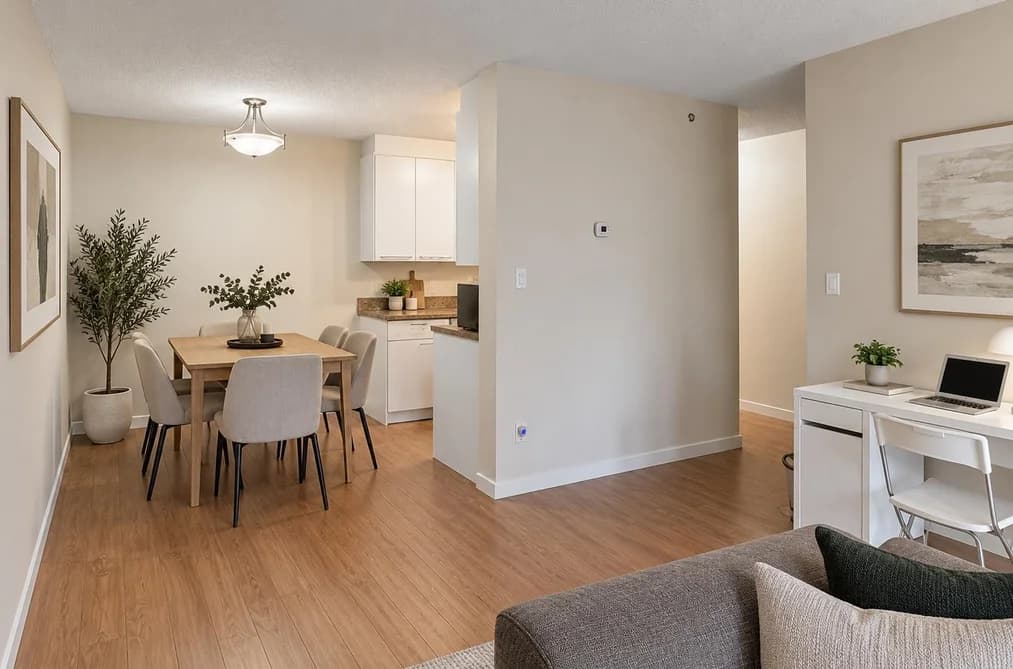 206 211 W 3RD STREET, North Vancouver, BC — Residential for Sale - Photo 2