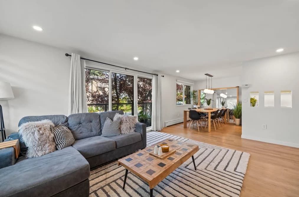 206 327 W 2ND STREET, North Vancouver, BC — Residential for Sale - Photo 2