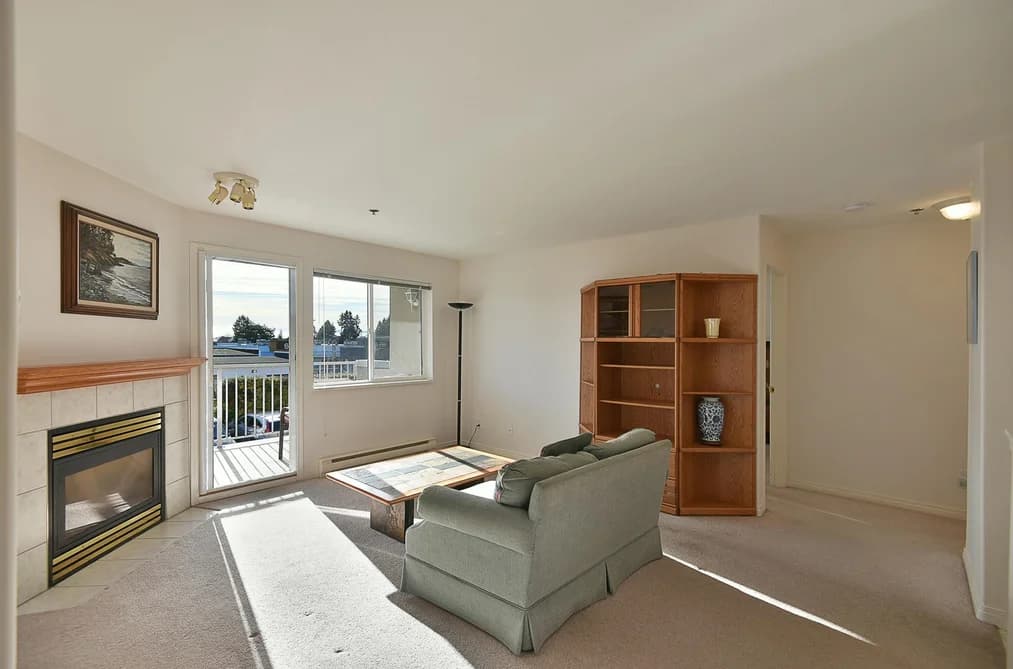 206 5711 MERMAID STREET, Sechelt, BC — Residential for Sale - Main Photo