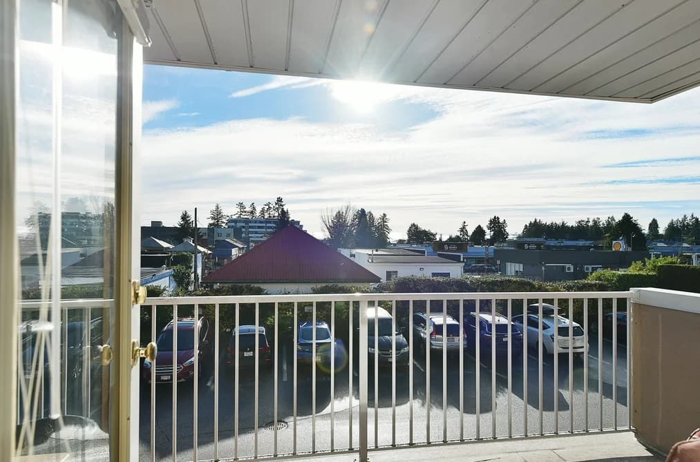 206 5711 MERMAID STREET, Sechelt, BC — Residential for Sale - Photo 2