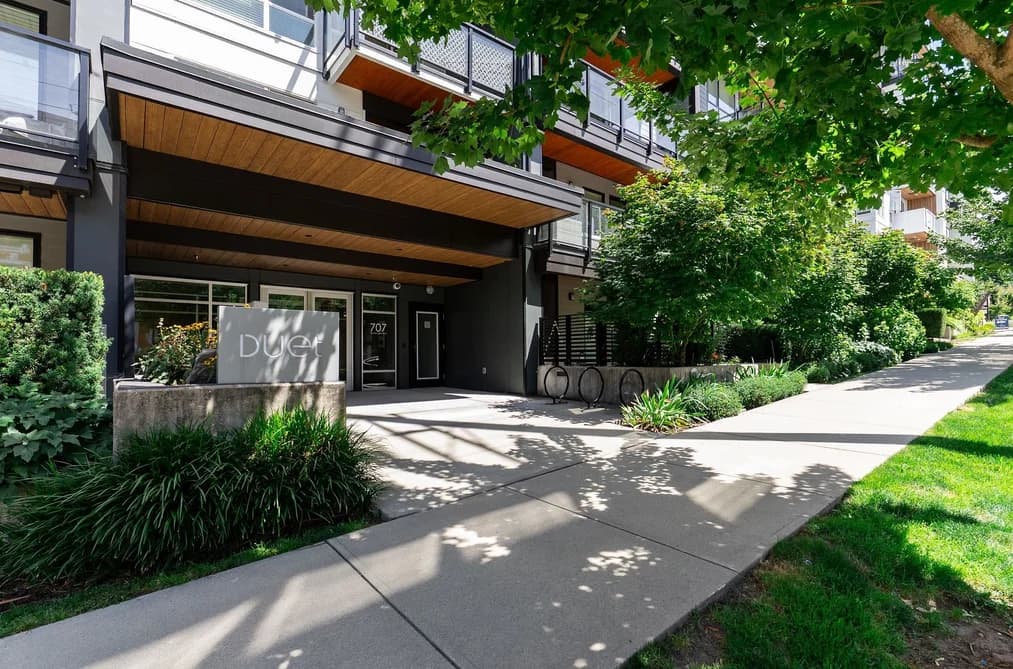 206 707 COMO LAKE AVENUE, Coquitlam, BC — Residential for Sale - Main Photo