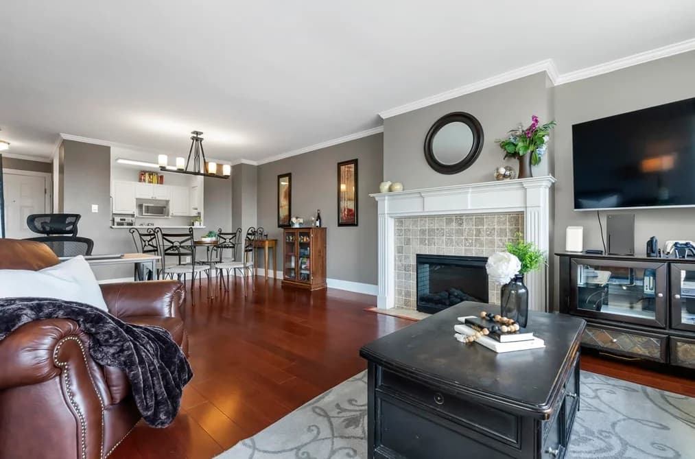 206 9763 140 STREET, Surrey, BC — Residential for Sale - Photo 2