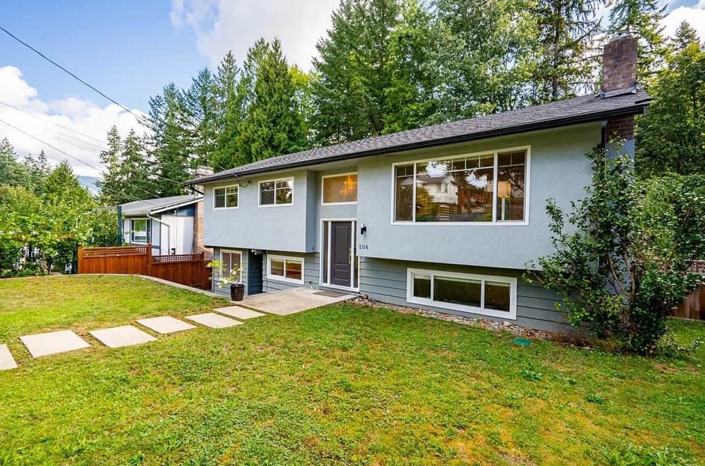 206 CLEARVIEW DRIVE, Port Moody, BC — Residential for Sale - Photo 2