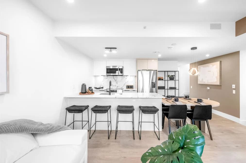 2069 E 1ST AVENUE, Vancouver, BC — Residential for Sale - Photo 2